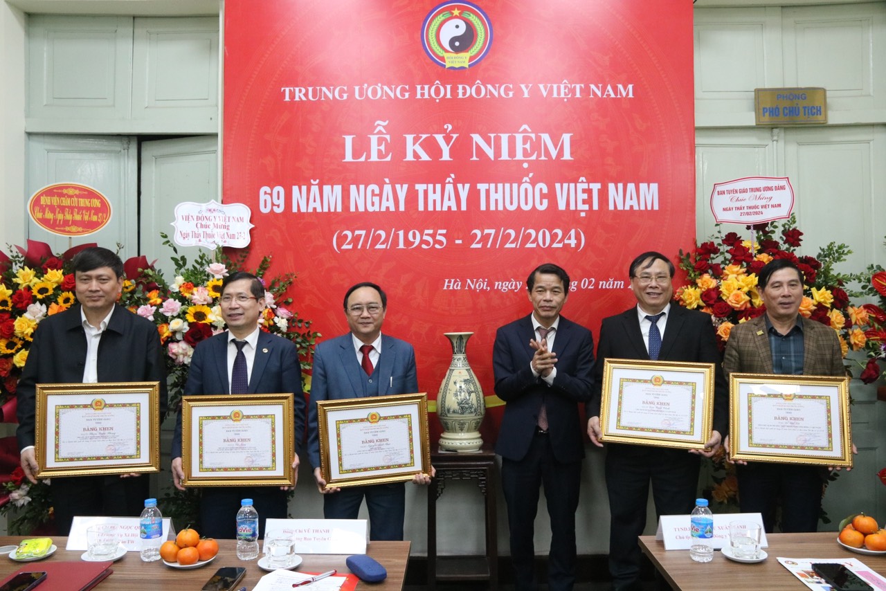 Lễ Kỷ niệm 69 năm ngày thầy thuốc Việt Nam